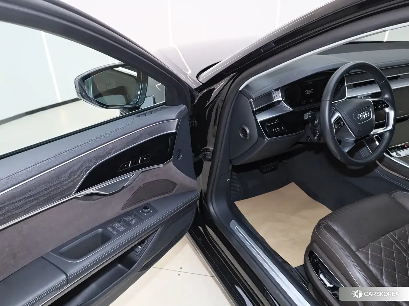 Audi A8 id 4599648 из Китая 32