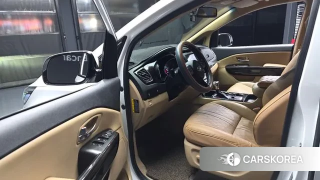 Kia The New Carnival id 3713647 из Кореи 20