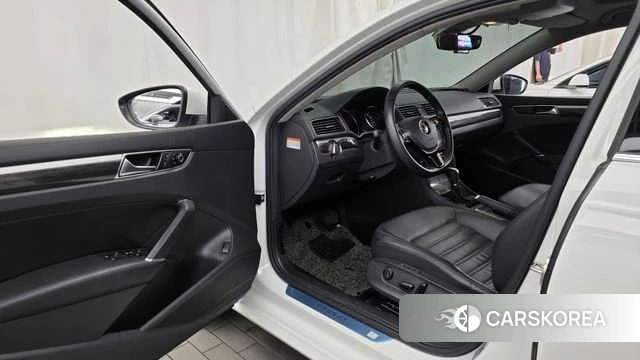 Volkswagen The New Passat id 4662918 из Кореи 20