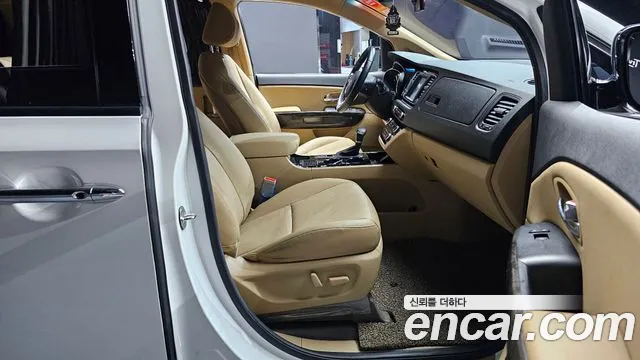 Kia The New Carnival id 2827021 из Кореи 20