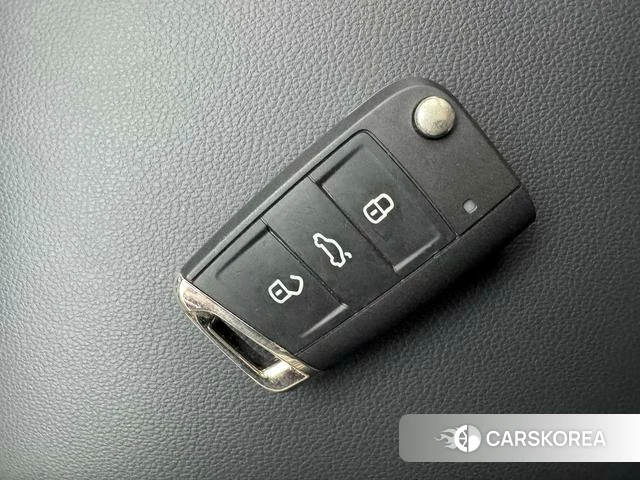Volkswagen Tuyue id 4258880 из Китая 28