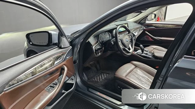 BMW 5 Series (G30) id 3814237 из Кореи 20