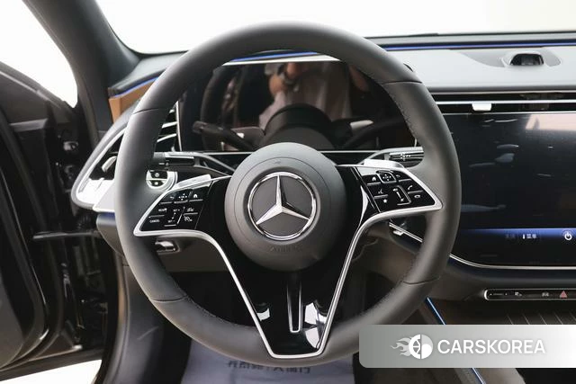 Mercedes-Benz E-class id 4198975 из Китая 30