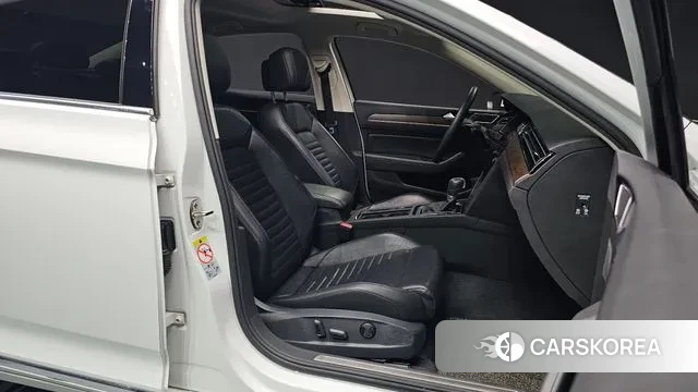 Volkswagen Passat GT (B8) id 3627187 из Кореи 20