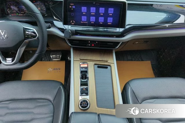 Volkswagen Tourang id 4235878 из Китая 17