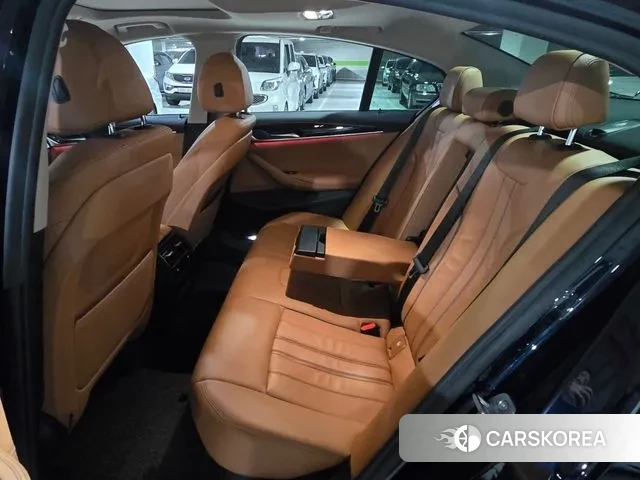 BMW 5 Series (G30) id 3018619 из Кореи 20