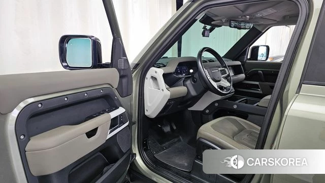 Land Rover Defender (L663) id 4872690 из Кореи 32