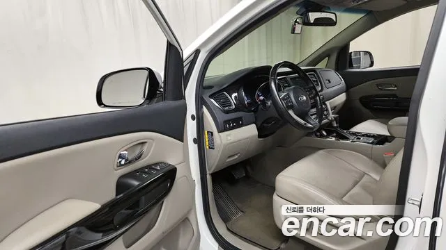 Kia The New Carnival id 2469365 из Кореи 20