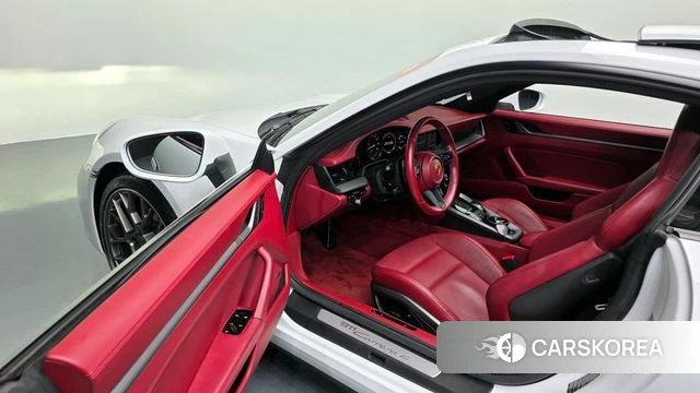 Porsche 911(992) id 4304171 из Кореи 37