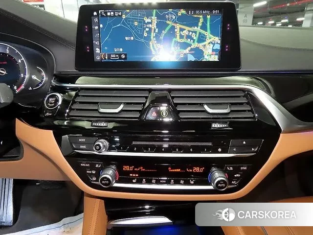 BMW 5 Series (G30) id 3515397 из Кореи 20