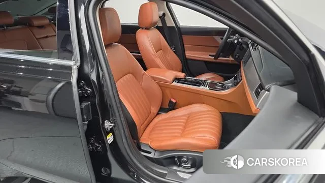 Jaguar XF (X260) id 3677142 из Кореи 20