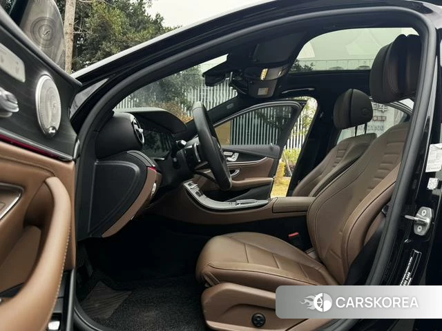 Mercedes-Benz E-class PHEV id 4256269 из Китая 16