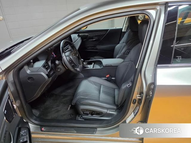 Lexus ES300h 7th generation id 4511103 из Кореи 18