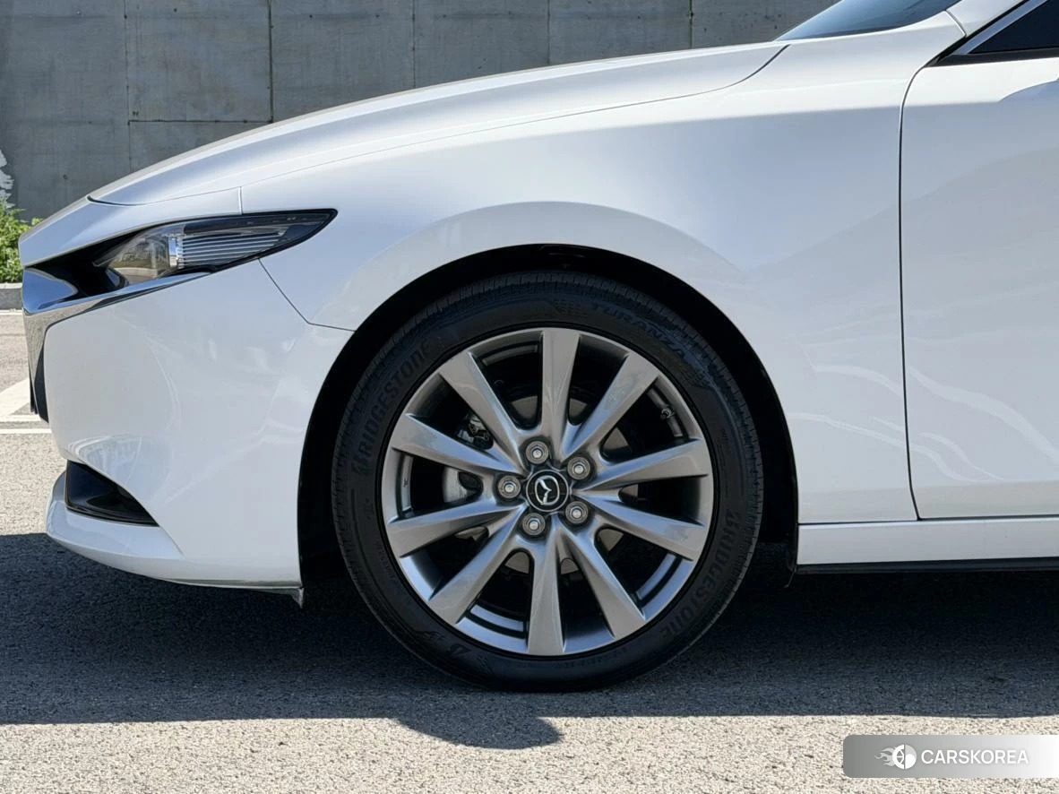 Mazda 3 id 4479687 из Китая 22
