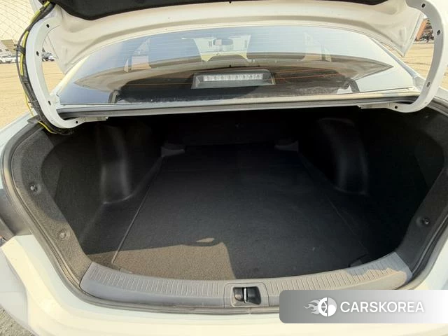 Toyota Corolla id 4321178 из Китая 15