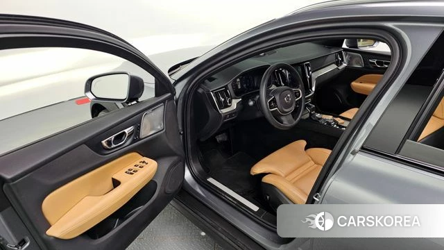Volvo V60 Cross-Country 2nd Generation id 4446439 из Кореи 31