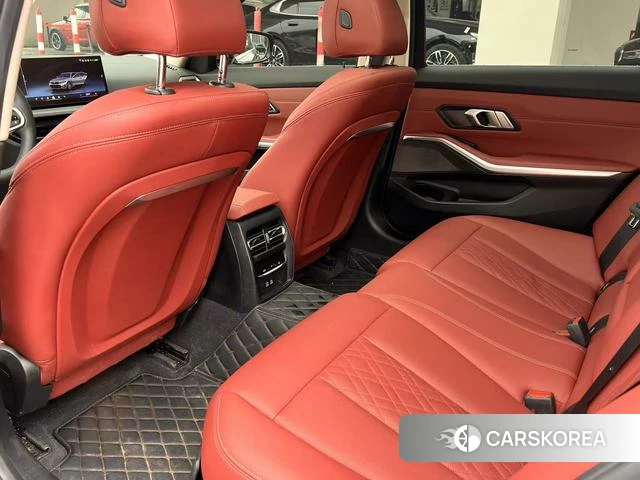 BMW 3 series id 4297448 из Китая 18