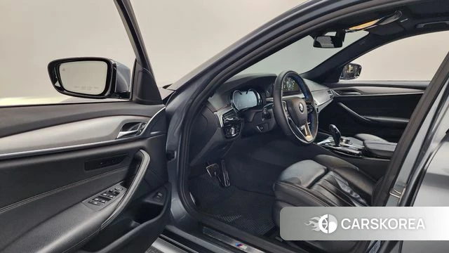 BMW 5 Series (G30) id 3796327 из Кореи 20