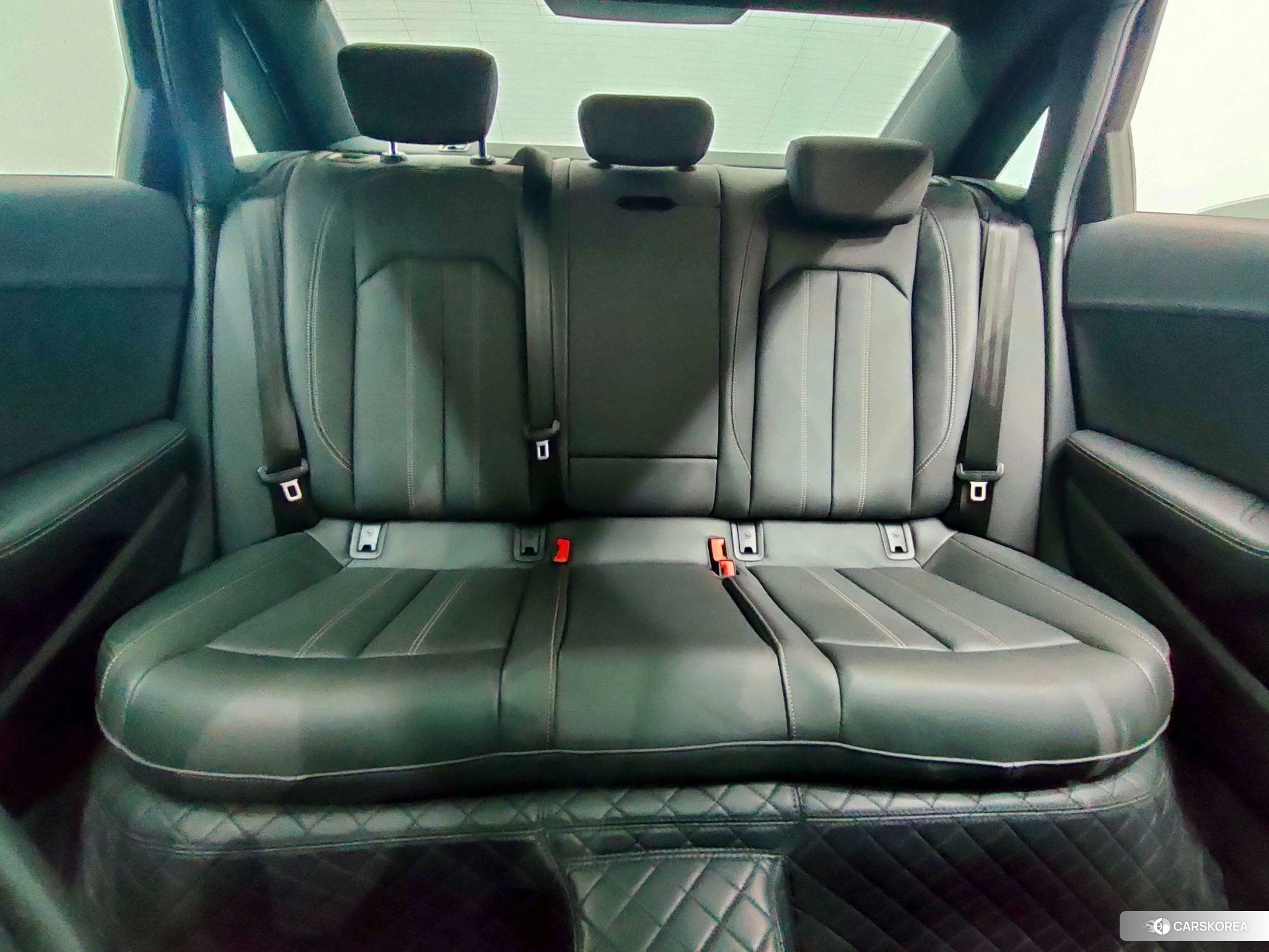 Audi A4L id 4455702 из Китая 26