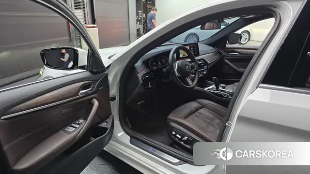 BMW 5 Series (G30) id 2931968 из Кореи 20