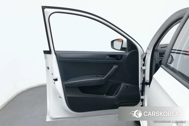 Volkswagen Santana id 4279095 из Китая 24