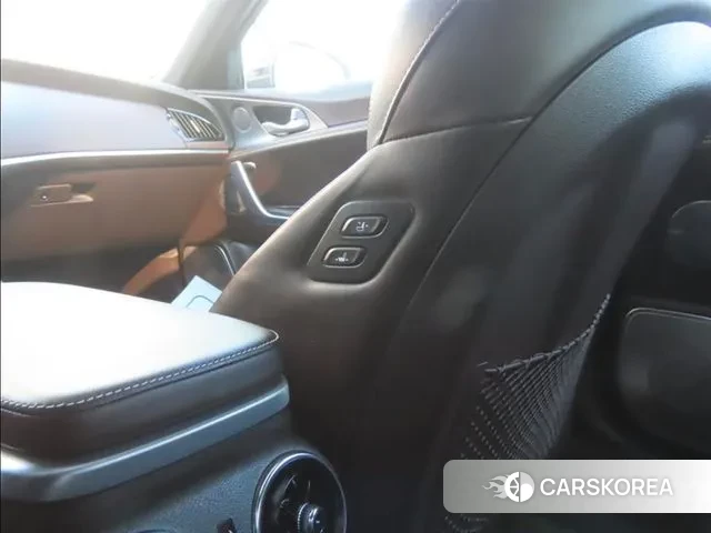 Kia Stinger id 3661491 из Кореи 20