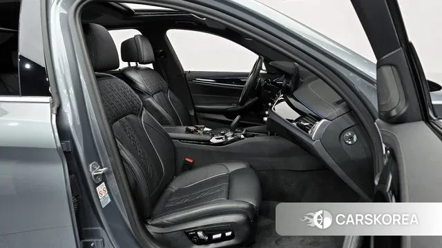 BMW 5 Series (G30) id 3420914 из Кореи 20