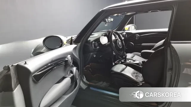 Mini Cooper Electric id 2974936 из Кореи 20