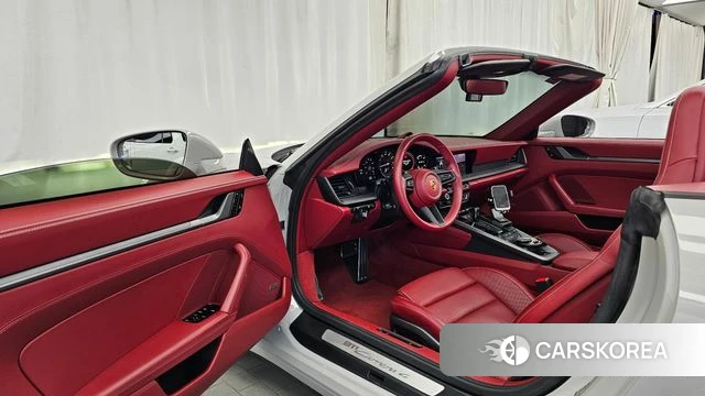 Porsche 911(992) id 4894702 из Кореи 33