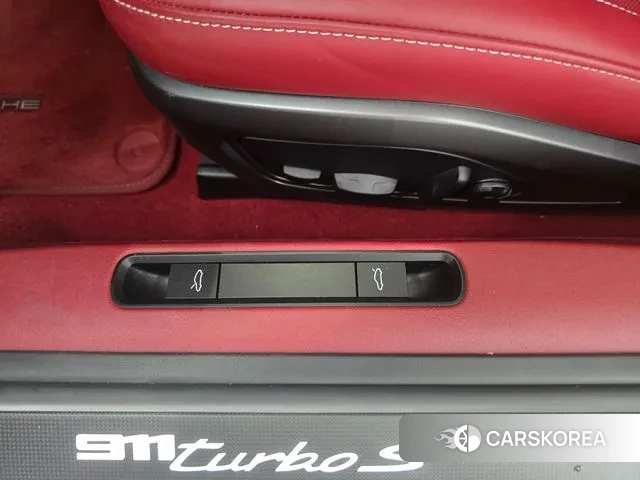 Porsche 911(992) id 3098022 из Кореи 20