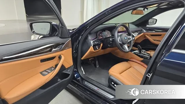 BMW 5 Series (G30) id 2989525 из Кореи 20