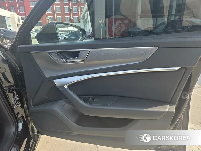 Audi A6L id 4300474 из Китая 18