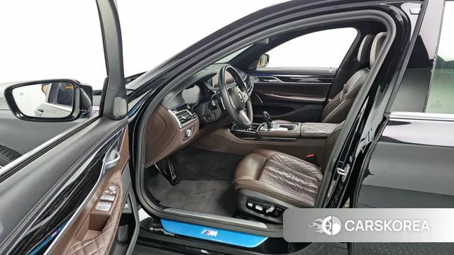 BMW 7 Series (G11) id 4245464 из Кореи 20