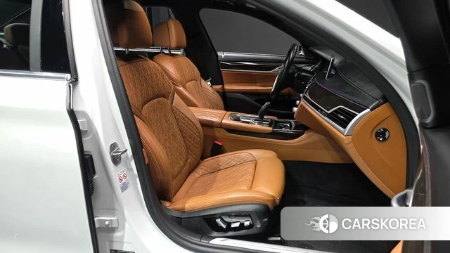 BMW 7 Series (G11) id 3866937 из Кореи 20