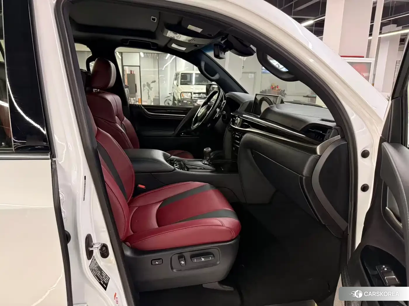 Lexus LX id 4622674 из Китая 13