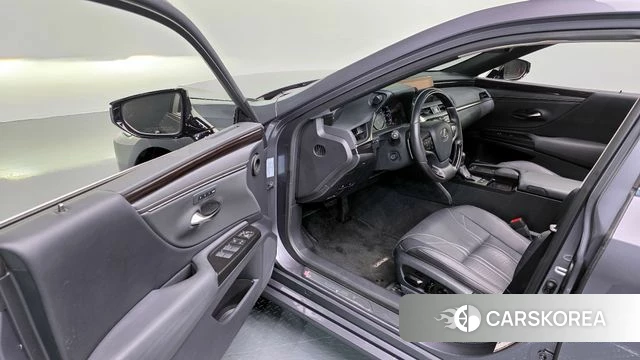 Lexus ES300h 7th generation id 4384785 из Кореи 35