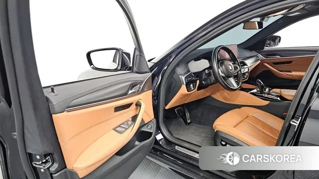 BMW 5 Series (G30) id 3497733 из Кореи 20