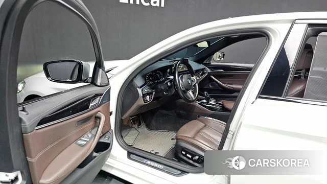 BMW 5 Series (G30) id 4445197 из Кореи 20