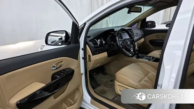 Kia All New Carnival id 3754757 из Кореи 20