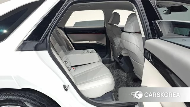 Hyundai Grandeur Hybrid (GN7) id 4354735 из Кореи 32