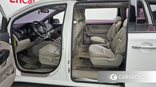 Kia The New Carnival id 3000544 из Кореи 20