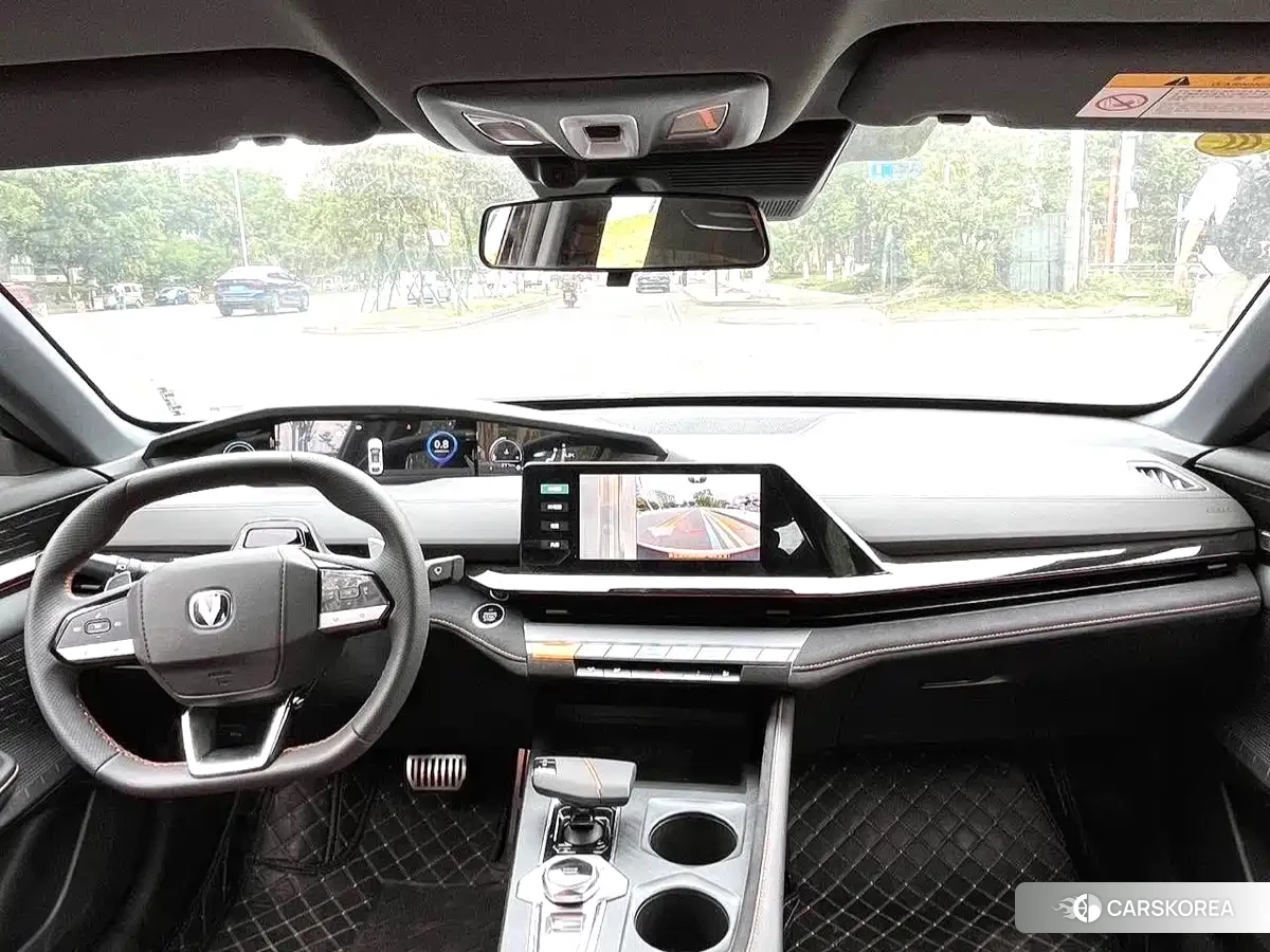 Chang'an Changan UNI-V id 4546386 из Китая 11