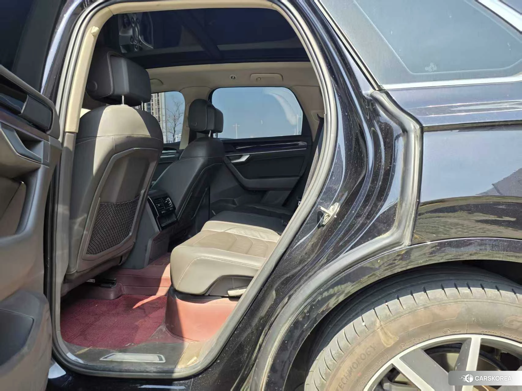 Volkswagen Touareg id 4440822 из Китая 11