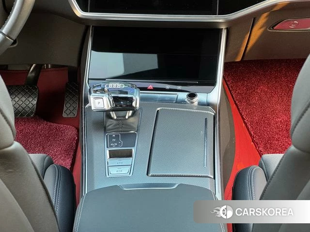 Audi A6L id 4301475 из Китая 12