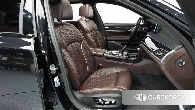 BMW 7 Series (G11) id 3852074 из Кореи 20