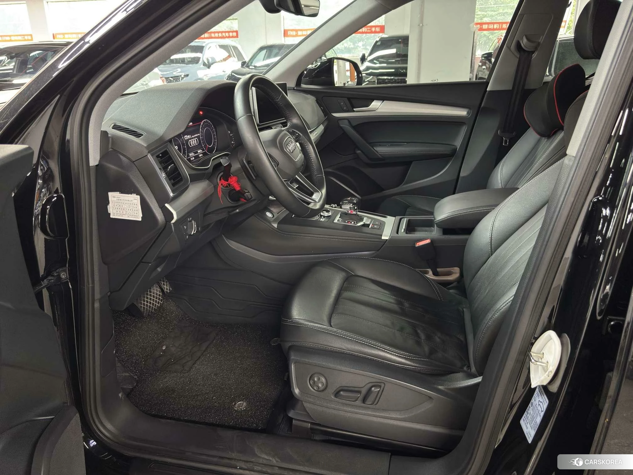 Audi Q5L id 4485366 из Китая 11