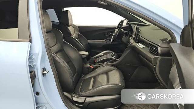 Hyundai Veloster (JS) id 4339645 из Кореи 31