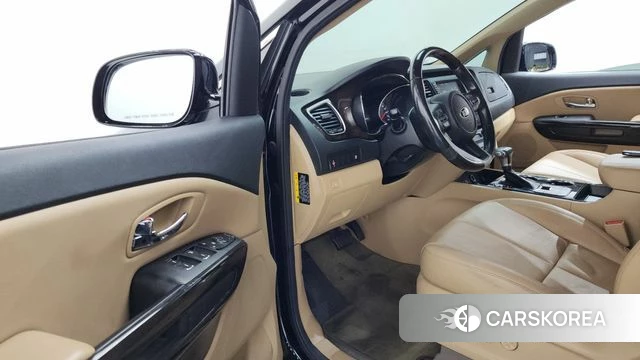 Kia The New Carnival id 4508656 из Кореи 30