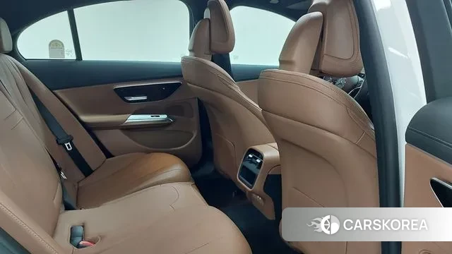 Mercedes-Benz E-Class W214 id 2909949 из Кореи 17