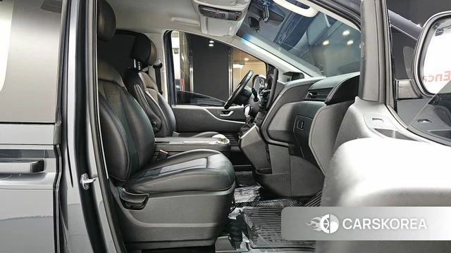 Hyundai Staria id 3842048 из Кореи 20